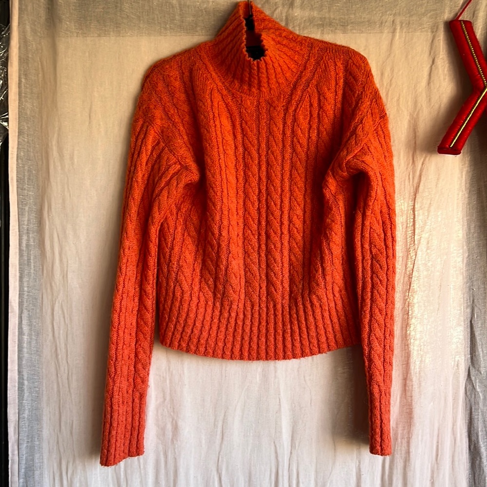 Turtle neck sweater